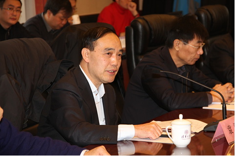 图为袁驷致辞