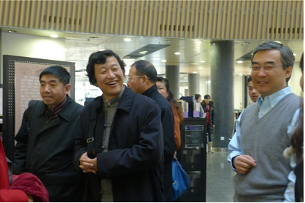 图为“书院文化周•书院书籍展”交流活动现场